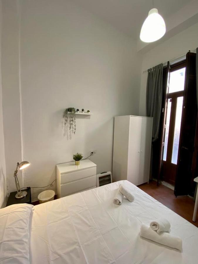 The Ship Apartment Valencia Buitenkant foto